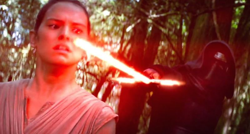 Illustration for article titled 48 Things We Learned From J.J Abrams' Director Commentary on The Force Awakens 3DÂ